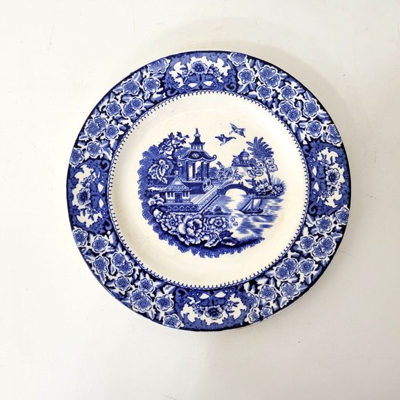 Old Alton Ware Other - Old Alton Ware England Blue Pagoda 9" Plate